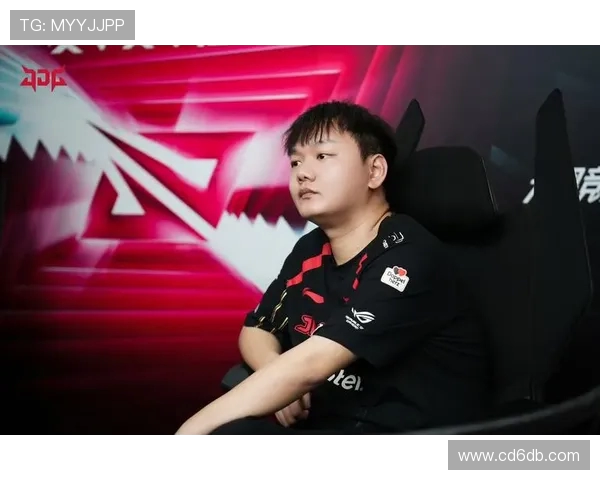 JDG战队在Major赛积分榜上以71分稳居第一引领全场竞争