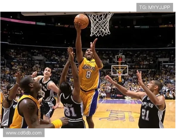 科比带领湖人对决马刺西决经典战役的传奇瞬间回顾