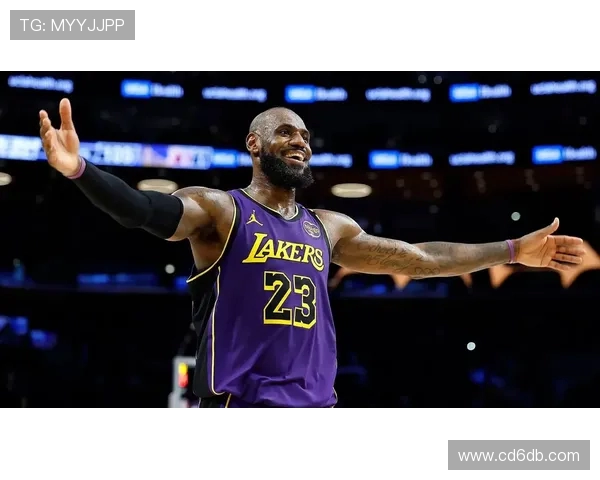 詹姆斯创历史新纪录成为首位达成四万分一万板一万助的球员