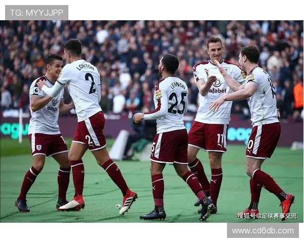 韦恩与汉诺威的激烈对决揭示足球战术与团队合作的重要性